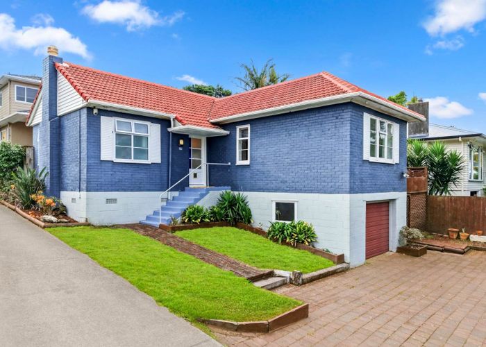  at 2/14 Hogans Road, Glenfield, North Shore City, Auckland