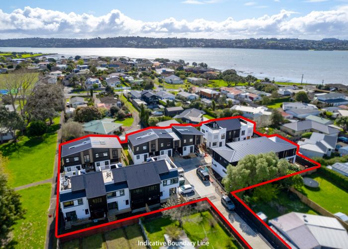  at 3 Kaaramuramu Lane, Mangere Bridge, Manukau City, Auckland