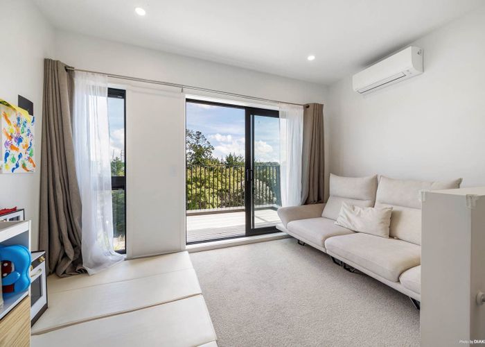  at 8/28 Westgate Drive, Westgate, Waitakere City, Auckland