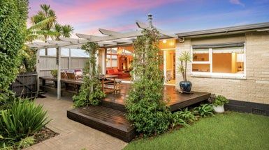  at 1 Dawnhaven Drive, Te Atatu Peninsula, Auckland