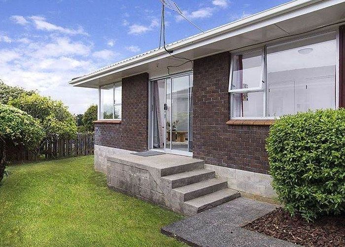  at 2/19 Megan Avenue, Pakuranga, Manukau City, Auckland