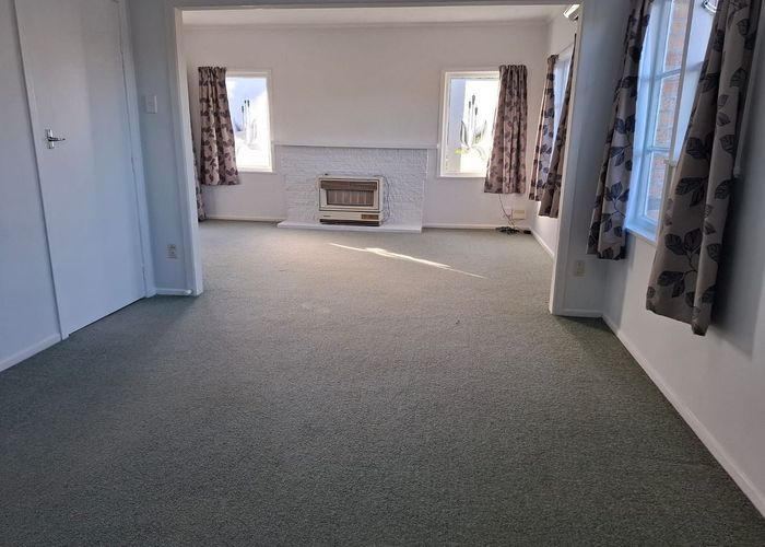 at 93 Lake Crescent, Hamilton Lake, Hamilton, Waikato