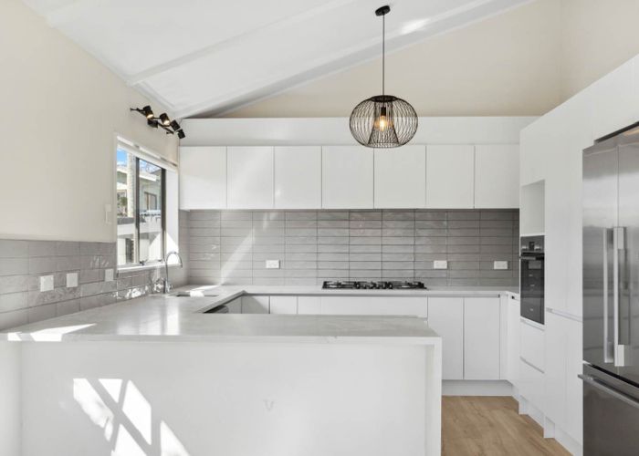  at 2/17 Oliver Street, Point Chevalier, Auckland City, Auckland