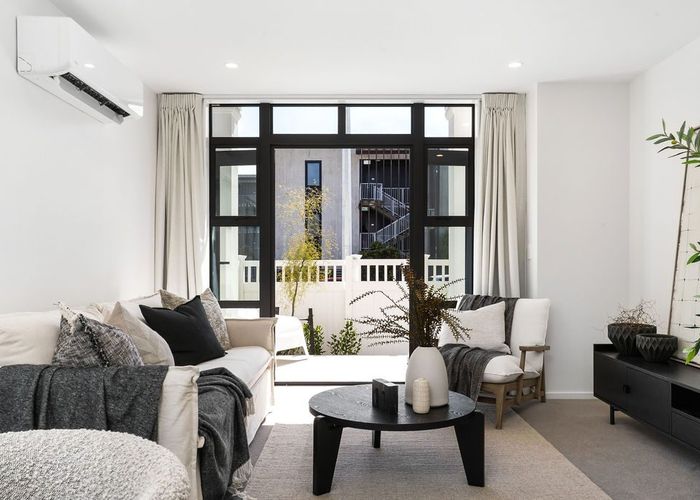  at 10 Blossom Walk, City Centre, Christchurch City, Canterbury