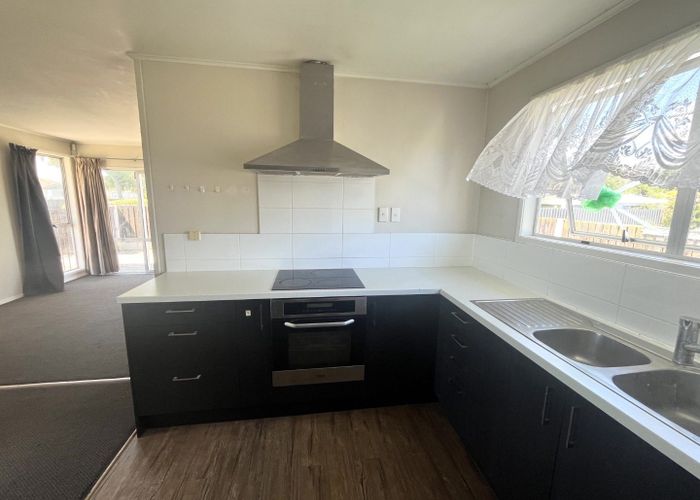  at 3 Adel Place, Weymouth, Manukau City, Auckland