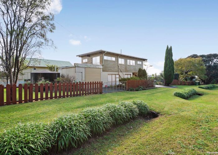  at 207 Brook Road, Awhitu, Franklin, Auckland
