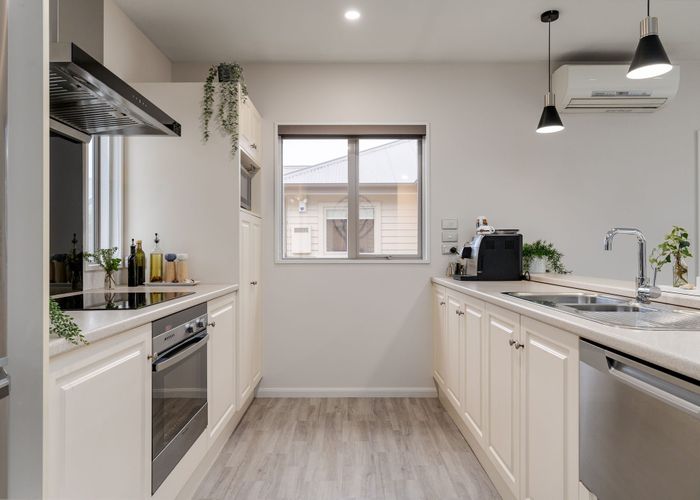  at 16 Streamside Court, Woolston, Christchurch