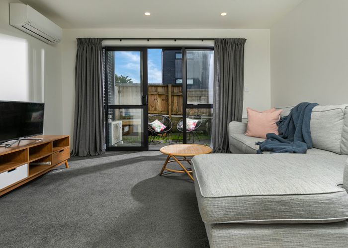  at 2/63 Taikata Road, Te Atatu Peninsula, Waitakere City, Auckland