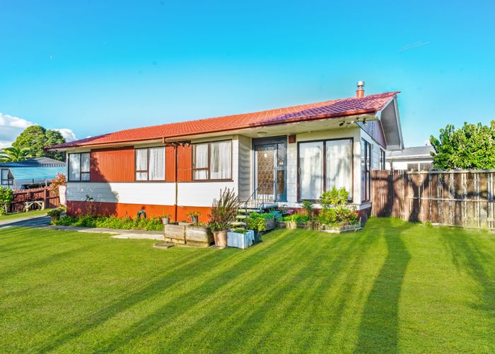  at 1 Heathberry Close, Papatoetoe, Manukau City, Auckland