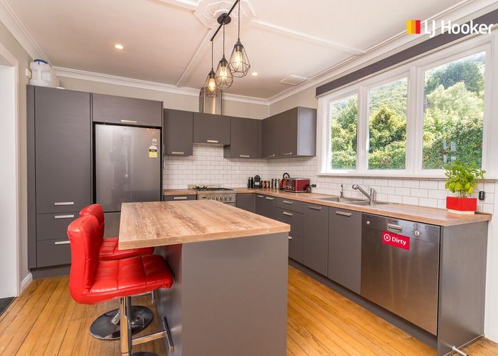 at 15 Monowai Road, Ravensbourne, Dunedin