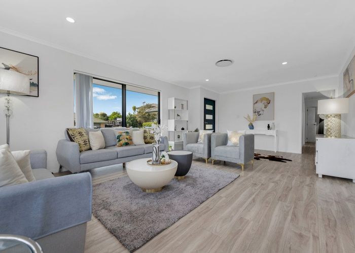  at 4 Bokeen Lane, Flat Bush, Auckland