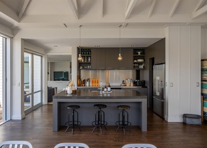  at 40 Inanga Lane, Omaha