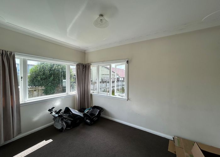  at 102 Ridge Road, Howick, Manukau City, Auckland