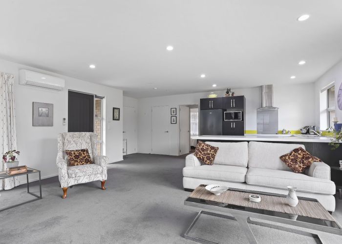  at 2/8 Ensors Road, Opawa, Christchurch City, Canterbury