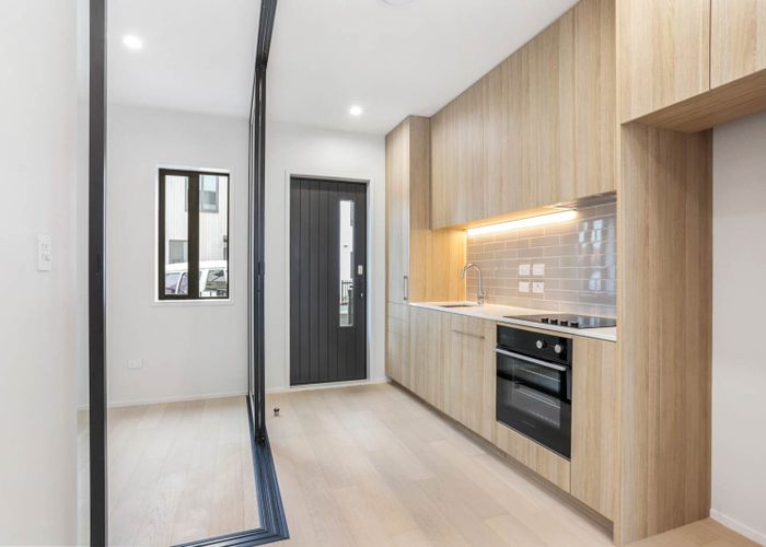  at 94/124 Taylors Road, Mount Albert, Auckland City, Auckland