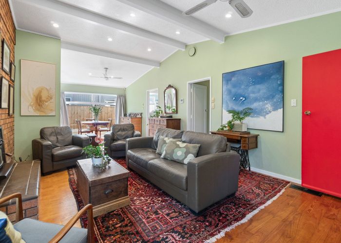  at 11 Arosa Place, Forrest Hill, North Shore City, Auckland