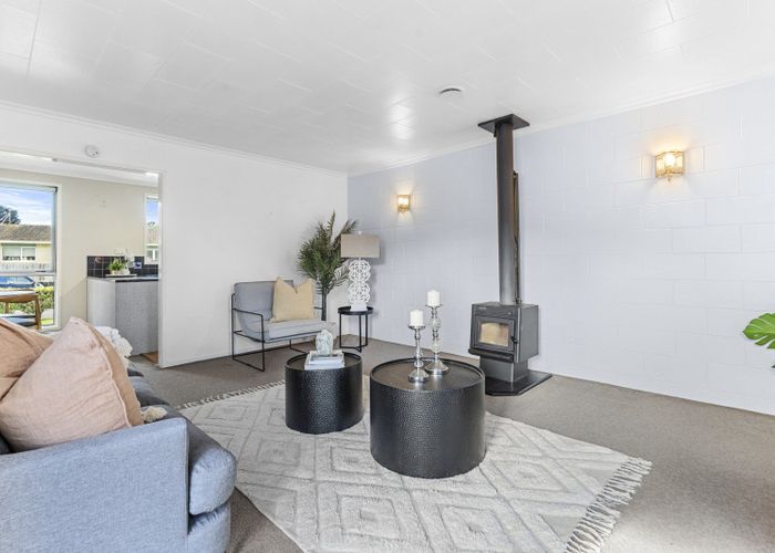  at 1 La Salle Drive, Westown, New Plymouth
