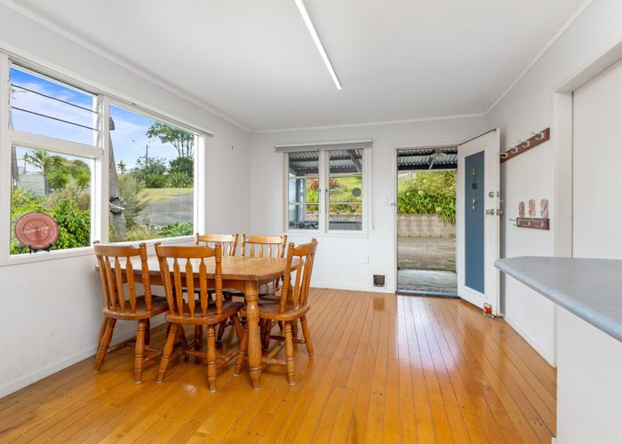  at 2 Rata Road, Stanmore Bay, Whangaparaoa