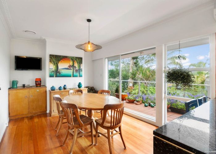  at 18 Exminster Street, Blockhouse Bay, Auckland City, Auckland