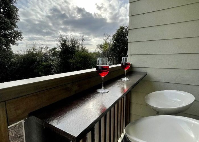 at 21A Thomas Avenue, Te Atatu Peninsula, Waitakere City, Auckland
