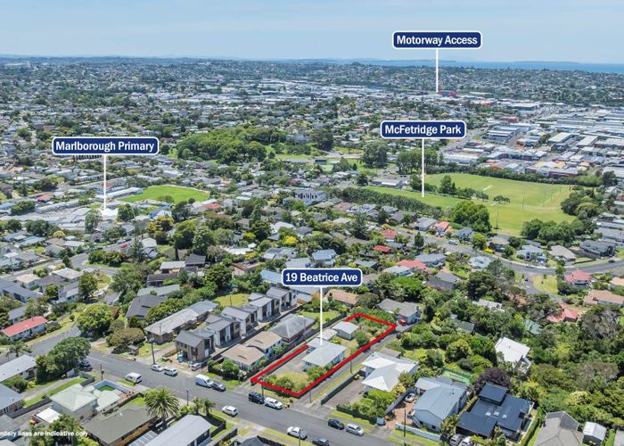  at 19 Beatrice Avenue, Hillcrest, North Shore City, Auckland