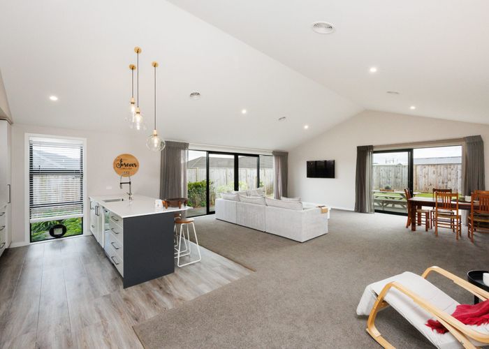  at 4 Sardinia Grove, Fitzherbert, Palmerston North, Manawatu / Whanganui