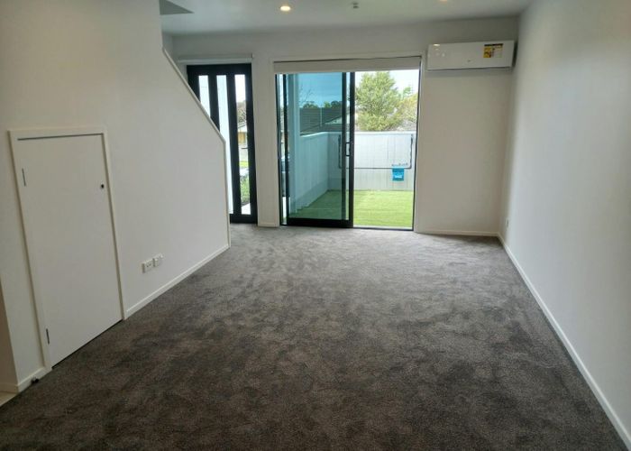 at 5/2 Jadewynn Drive, Massey, Waitakere City, Auckland