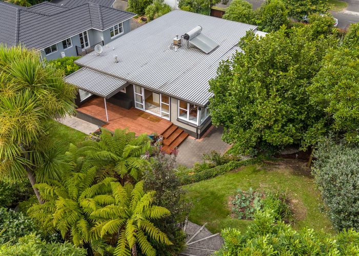  at 16 Riverview Terrace, Fairfield, Hamilton