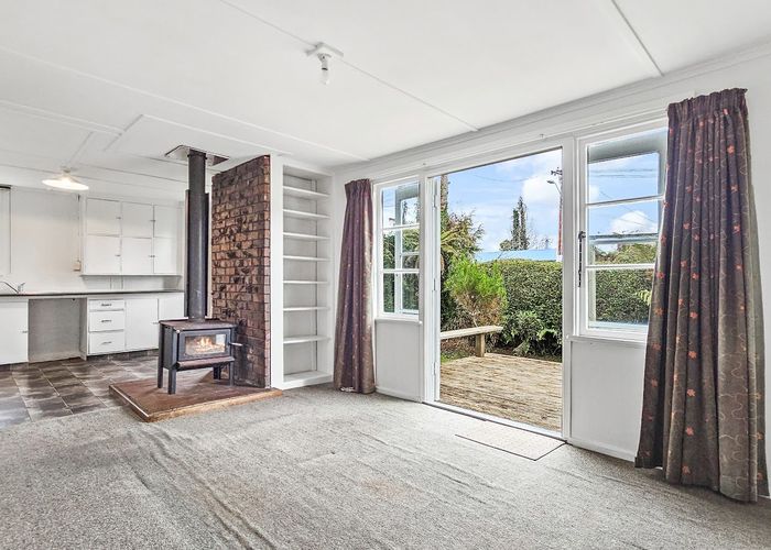  at 1 Wyndham Road, Hannahs Bay, Rotorua, Bay Of Plenty