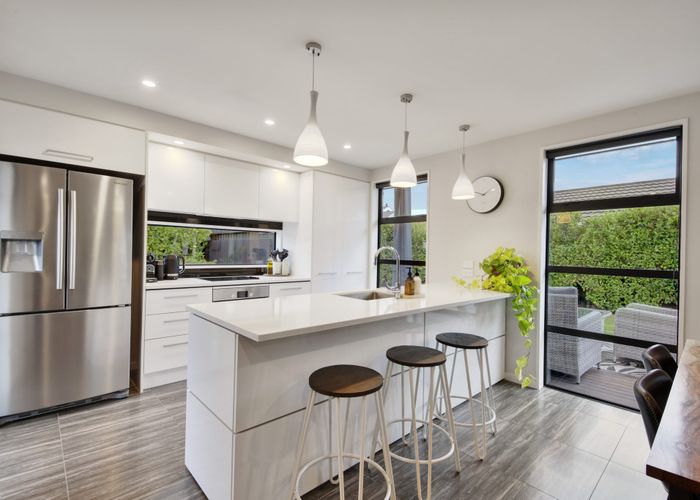  at 100 Hills Road, Edgeware, Christchurch City, Canterbury