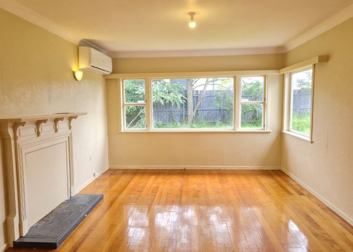  at 349 Wairau Rd, Glenfield, North Shore City, Auckland