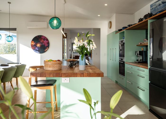  at 6 Pine Ridge Terrace, Waikanae Beach, Kapiti Coast, Wellington