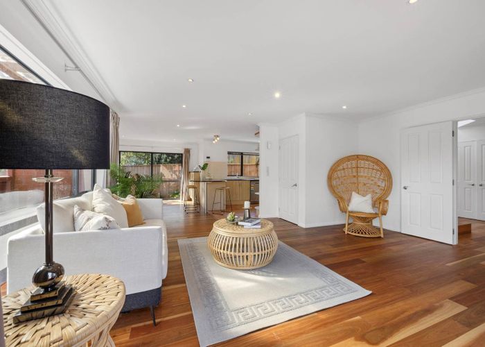  at 2D Korau Road, Greenlane, Auckland City, Auckland