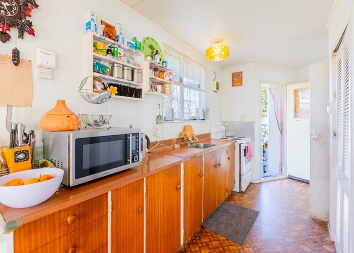  at 21 Amundsen Avenue, Flaxmere, Hastings, Hawke's Bay