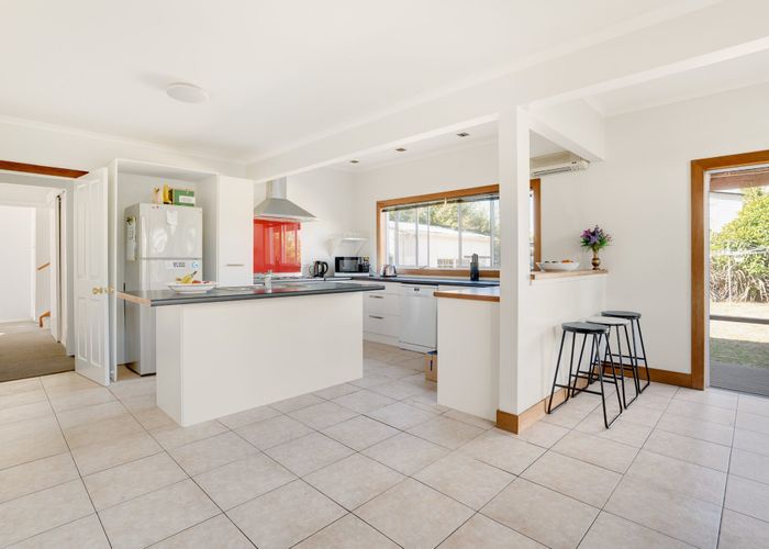  at 527 Main Road Riwaka, Riwaka