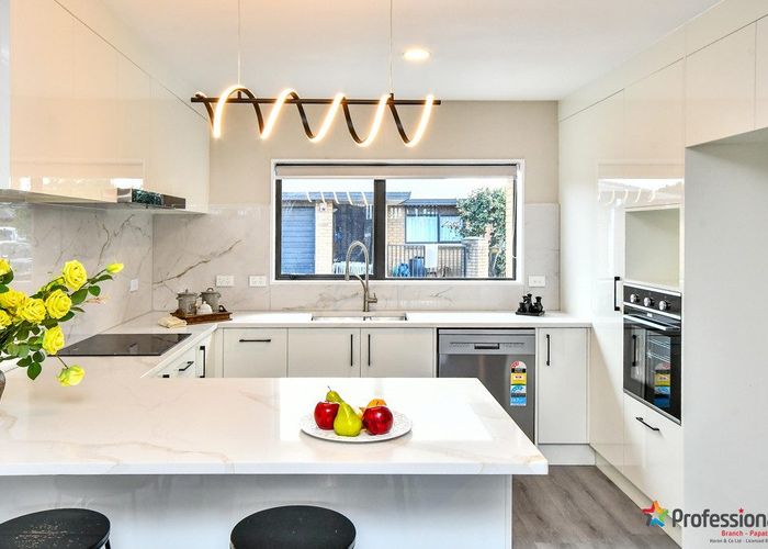  at 15 Alderson Lane, Favona, Manukau City, Auckland