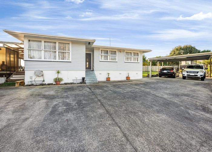  at 12 Choice Avenue, Henderson, Auckland