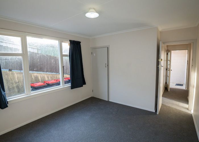  at Flat 4/32A Royal Terrace, North Dunedin, Dunedin, Otago