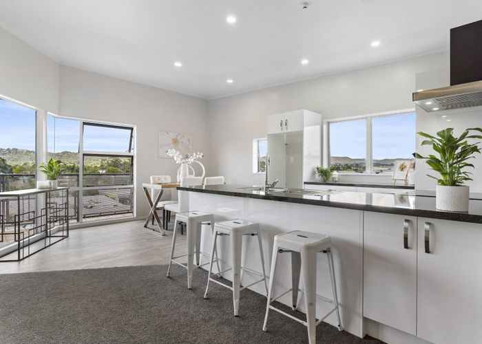  at 4/66 Glenmall Place, Glen Eden, Waitakere City, Auckland