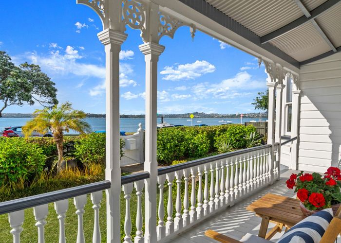  at 42 King Edward Parade, Devonport, Auckland