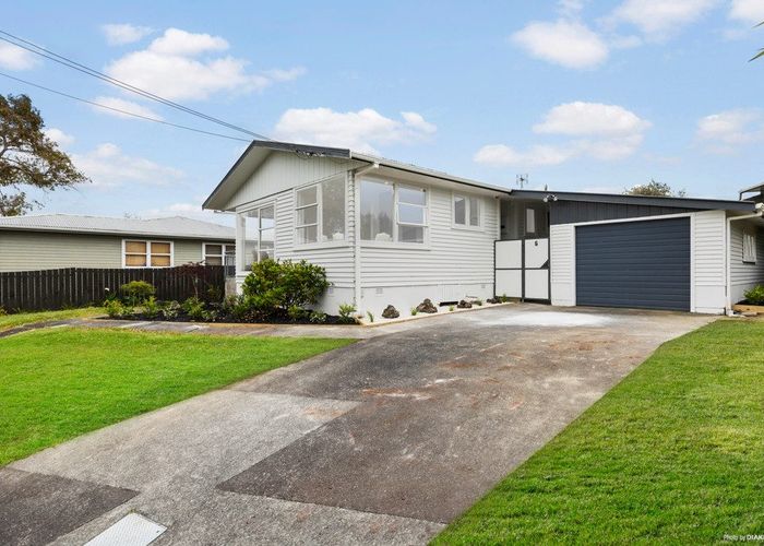  at 6 Brabham Place, Avondale, Auckland