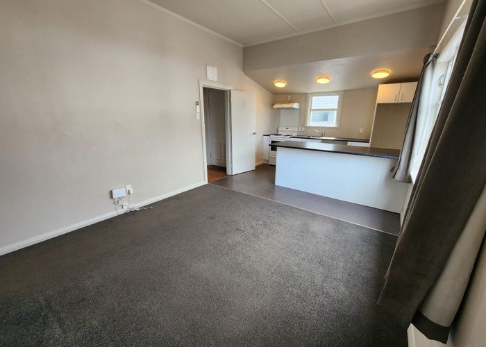  at 2/62 Nelson Street, Petone, Lower Hutt, Wellington