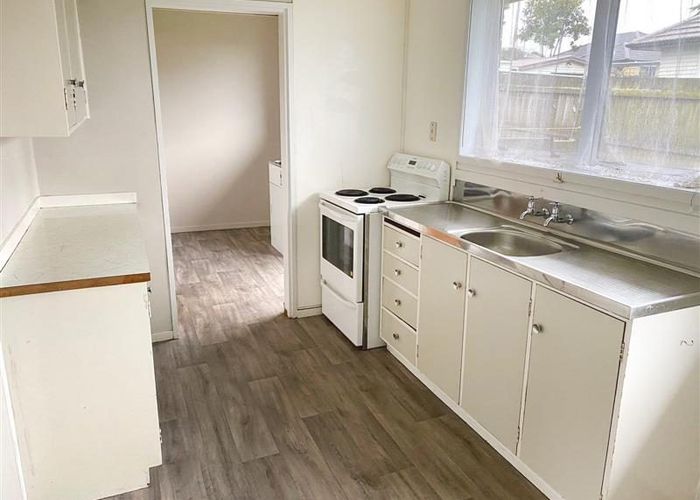  at 2/50 Pah Road, Papatoetoe, Manukau City, Auckland