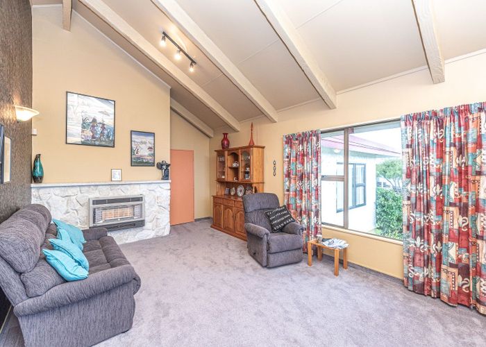  at 24 Parkdale Drive, Aramoho, Whanganui