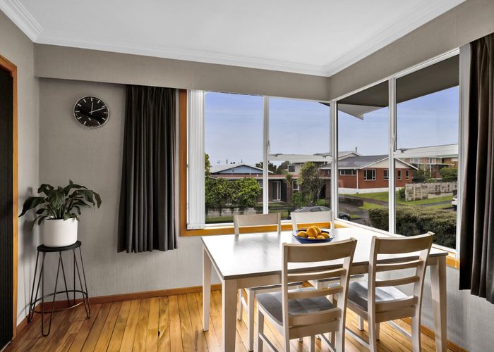  at 14 Montana Place, Merrilands, New Plymouth