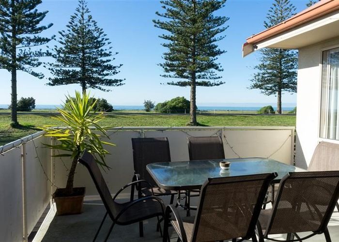  at 100 Te Awa Avenue, Te Awa, Napier, Hawke's Bay