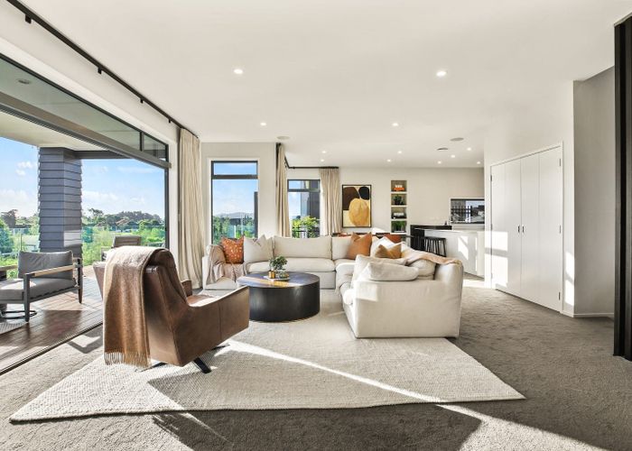  at 1901 River Road, Flagstaff, Hamilton