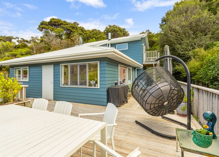  at 16 Donald Place, Stillwater, Silverdale