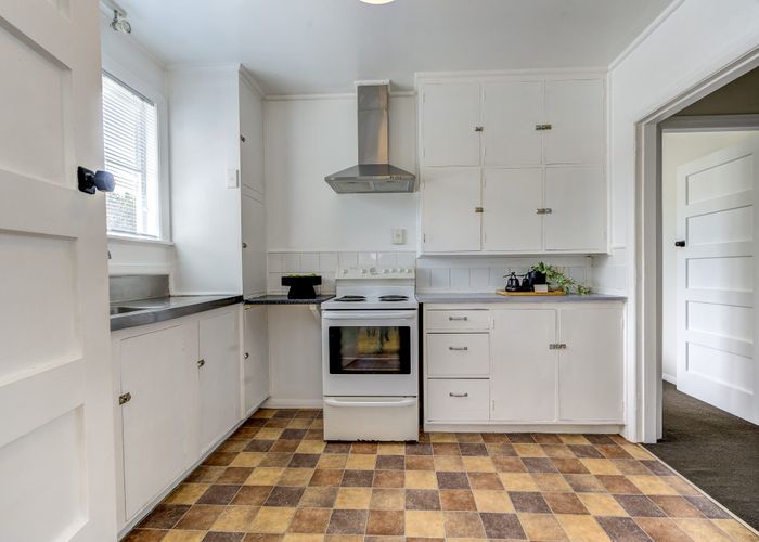  at 9 Graham Street, Hamilton East, Hamilton