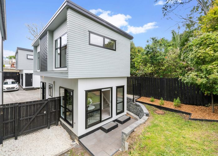  at 14C Cosy Place, Howick, Manukau City, Auckland